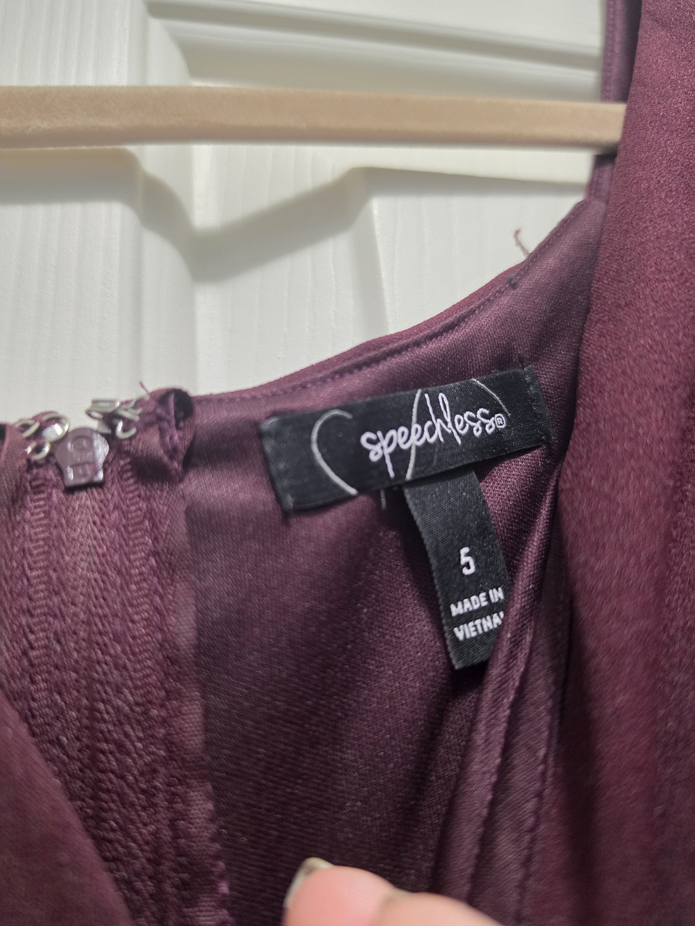 Speechless Brand Juniors Size 5 Sleeveless Maxi Dress in Plum With Slit Like New - Picture 2 of 5